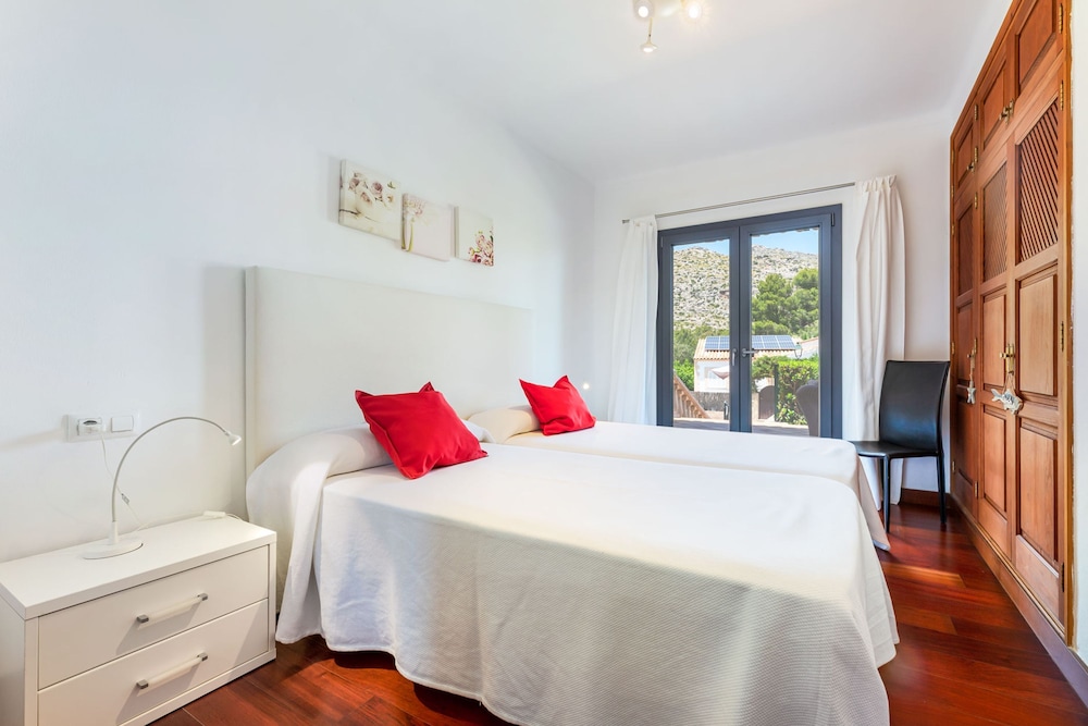 Villa Can Domingo in Cala Sant Vicen, Photo 7