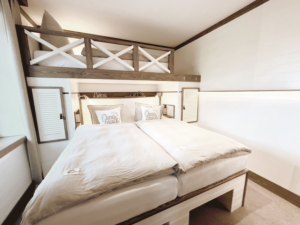 Family Studio, Kitchenette