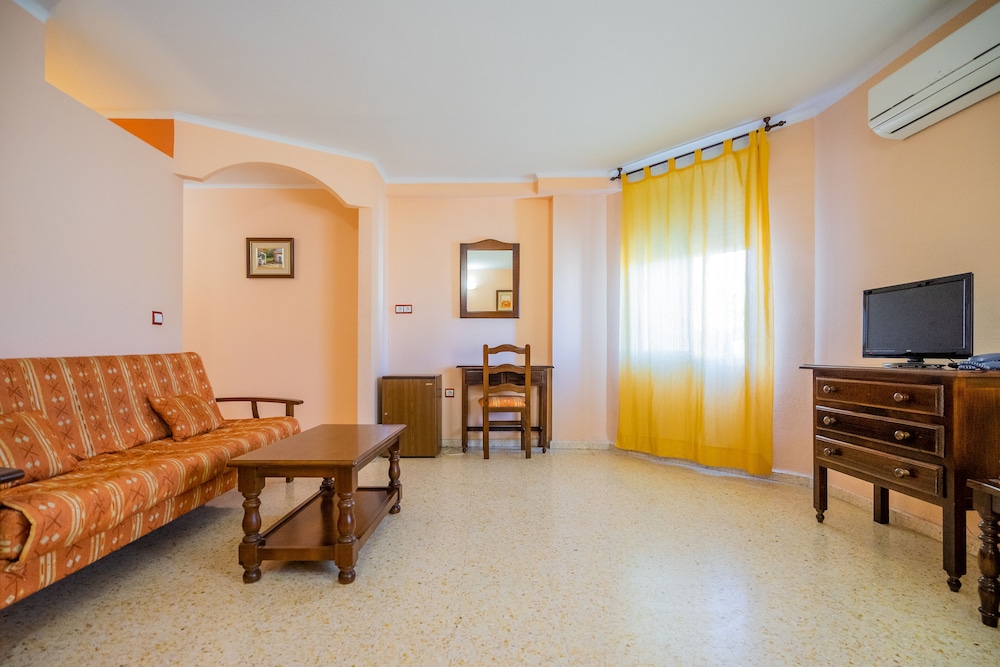 Comfort Triple Room - Photo 16