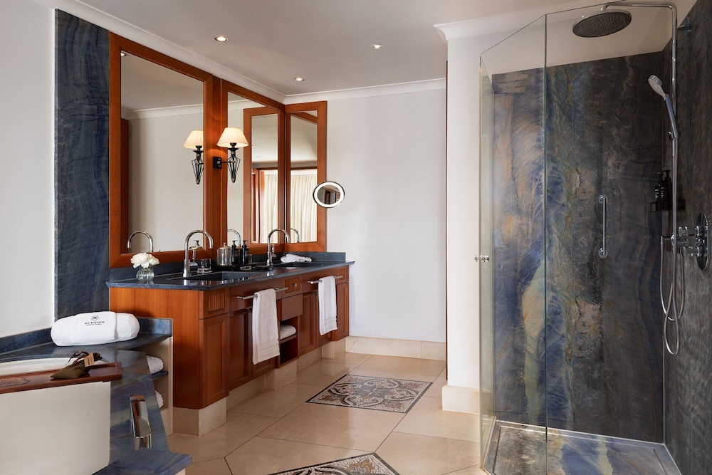 St. Regis 1 Bedroom Residence Suite, 1 King Bed