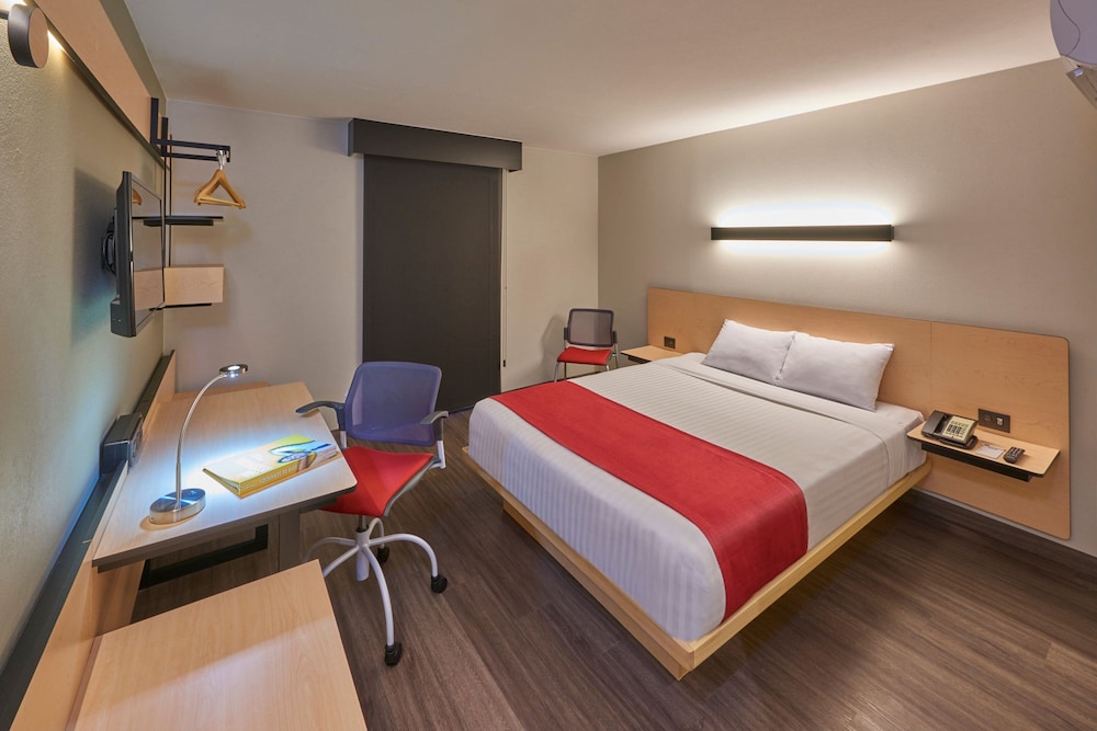 Room, 1 Queen Bed - Photo 1
