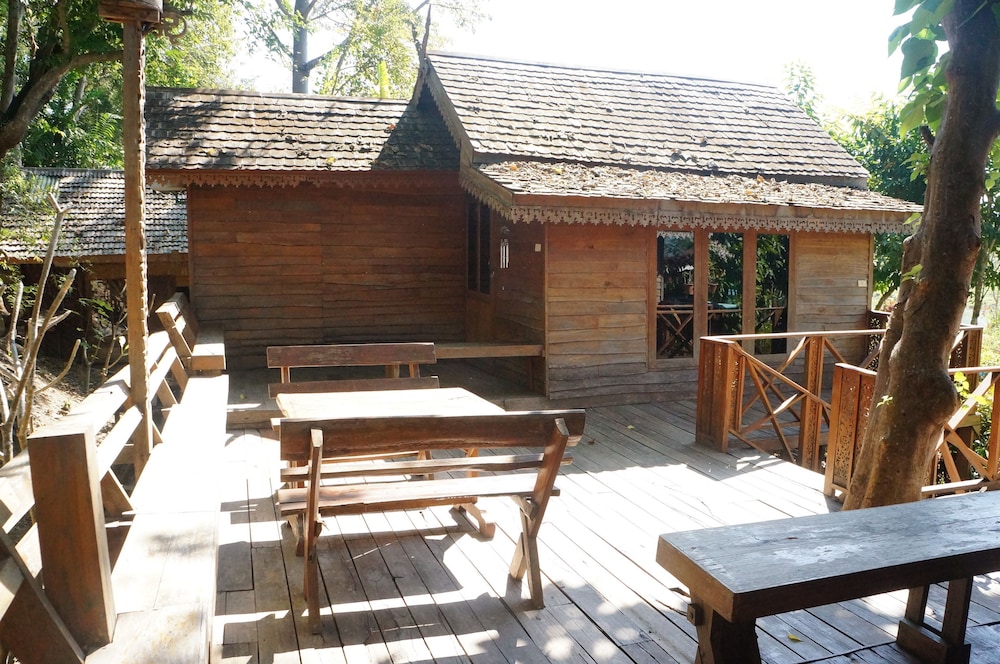 Leelawadee Villa photo 3