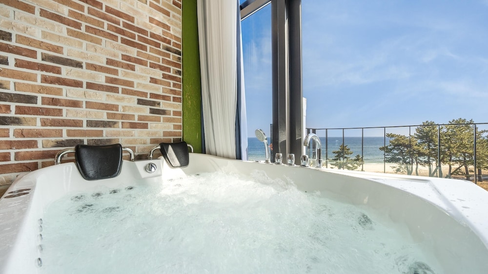 Basic Room, 1 Bedroom (D-402 (SPA)) - Photo 3