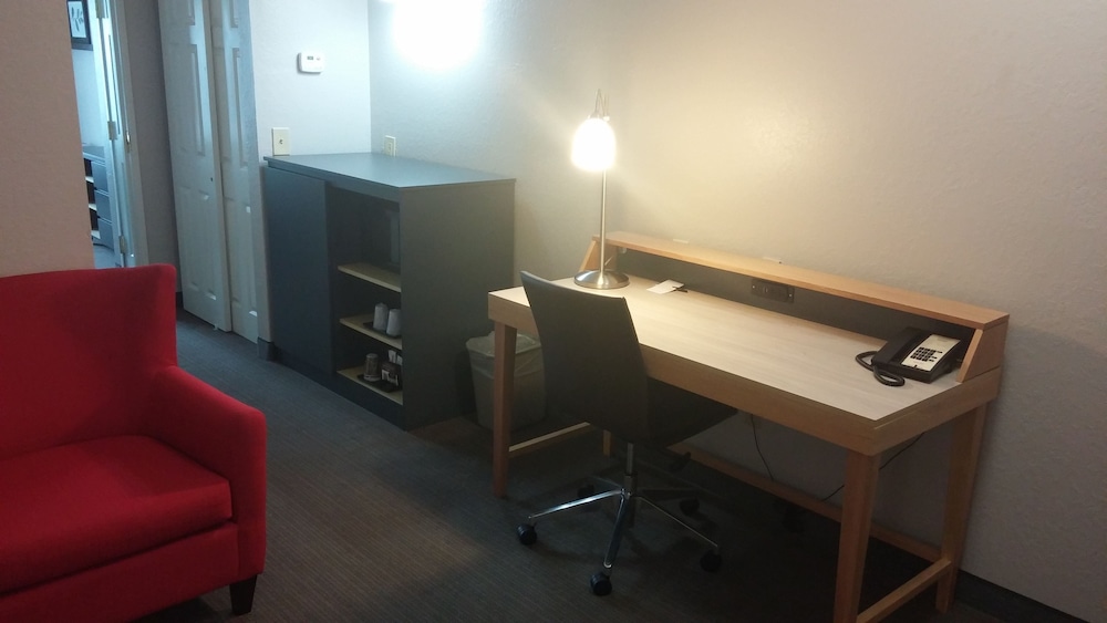 Suite, 1 Bedroom, Non Smoking - Photo 2