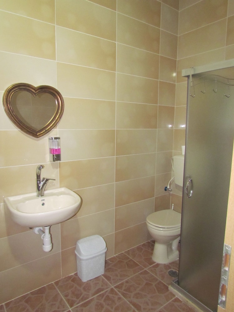Triple Room, City View photo 3