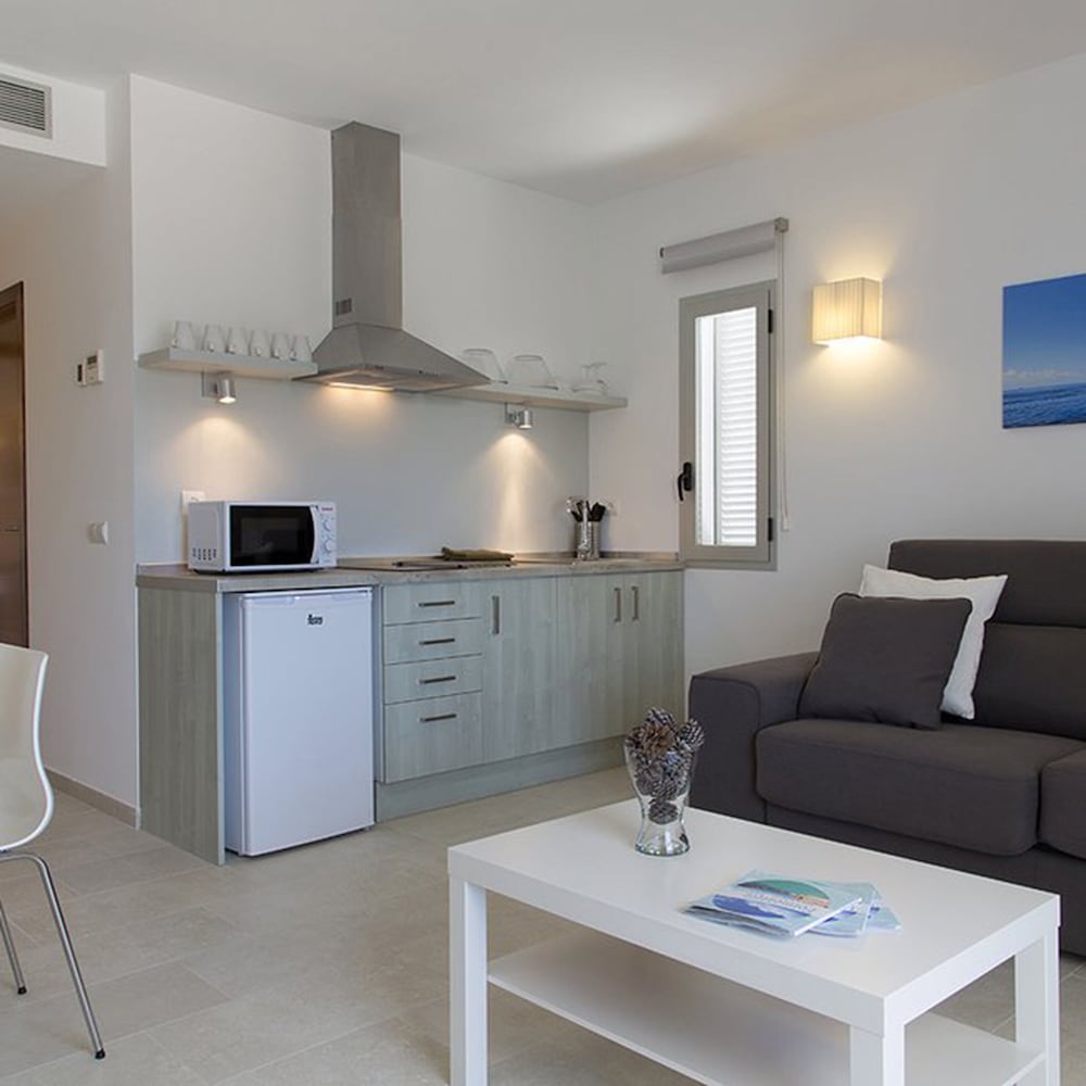 Apartment, 2 Bedrooms, Balcony photo 2