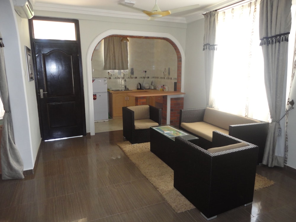 Room (Beach front) photo 3