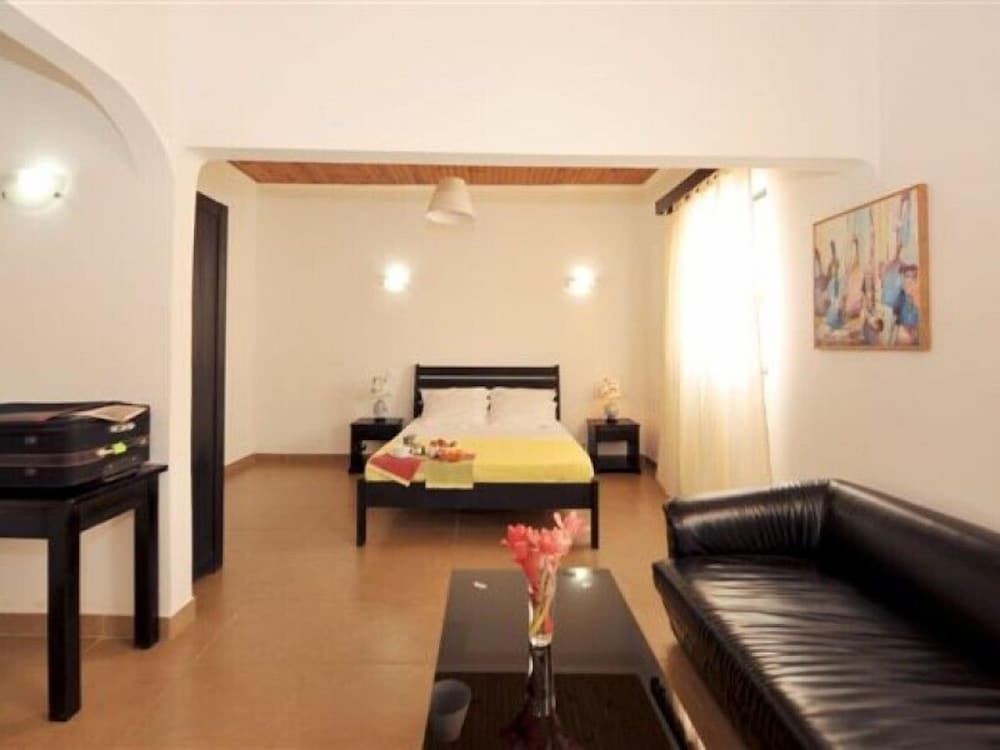 Premium Suite, 1 Bedroom, Private Bathroom, Ground Floor photo 1