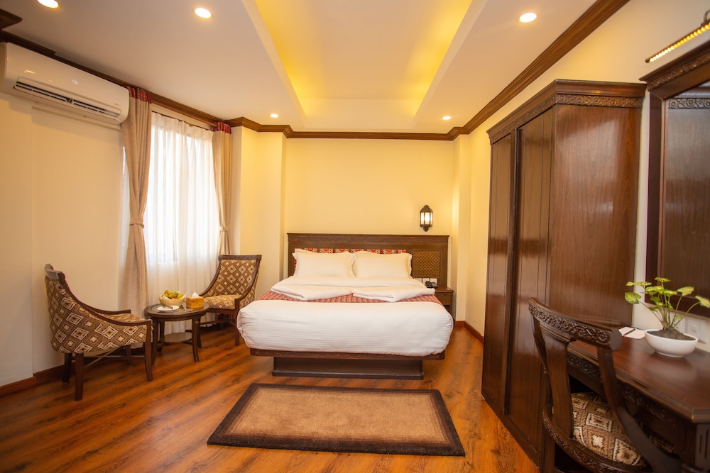 Deluxe Double Or Twin Room - Photo 15