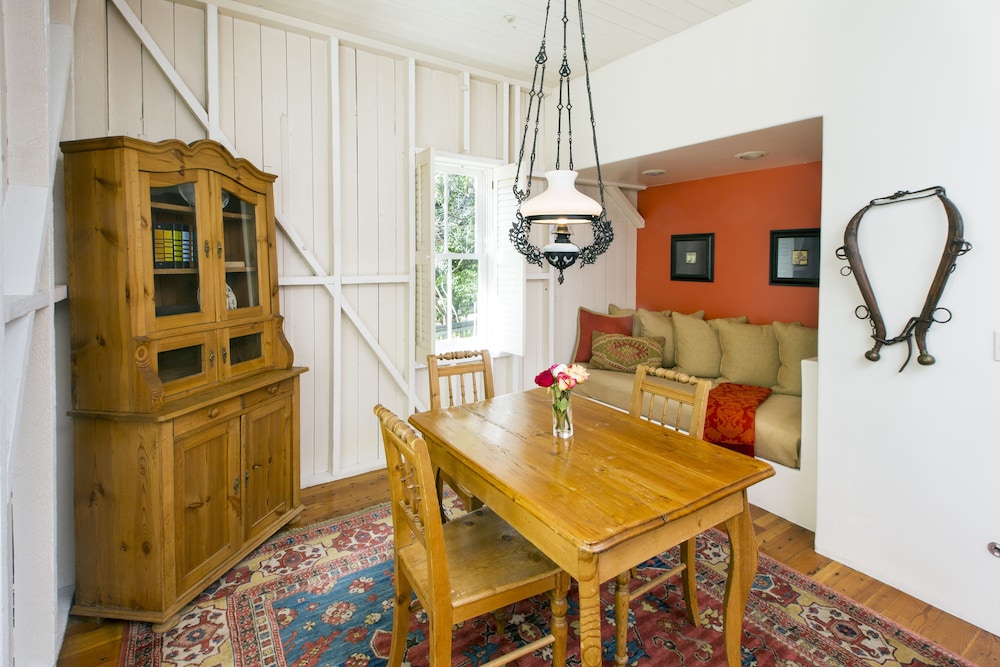 Signature Room, Accessible, Jetted Tub, Fireplace (Carriage Room) - Photo 5
