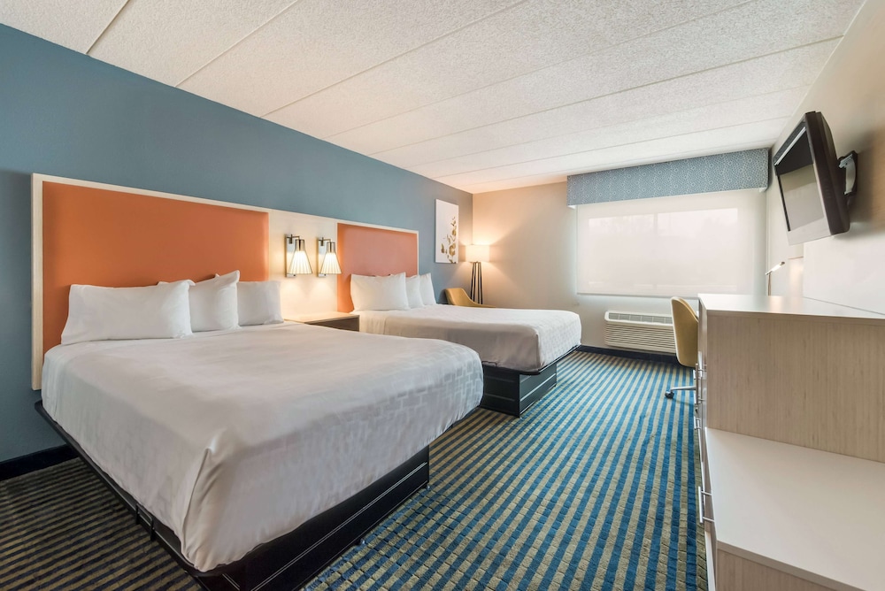 Room, 2 Double Beds, Non Smoking (Pet-friendly) photo 1