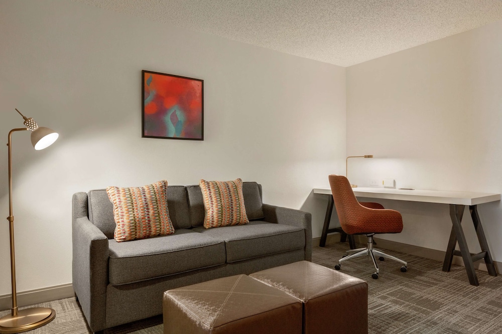 Junior Suite, 1 King Bed - Photo 4