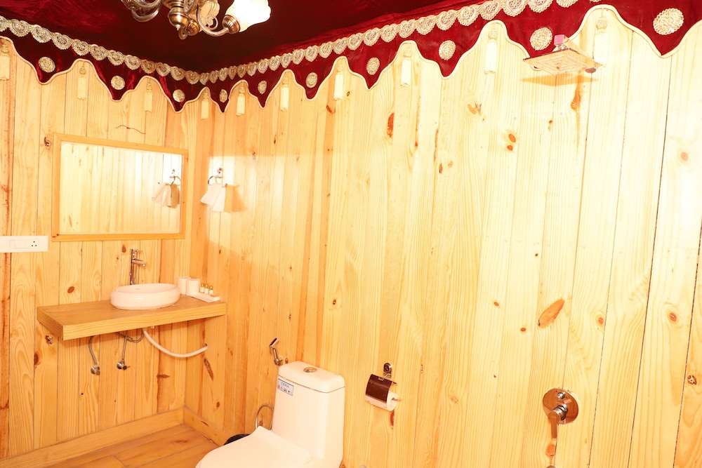 Luxury Tent photo 2