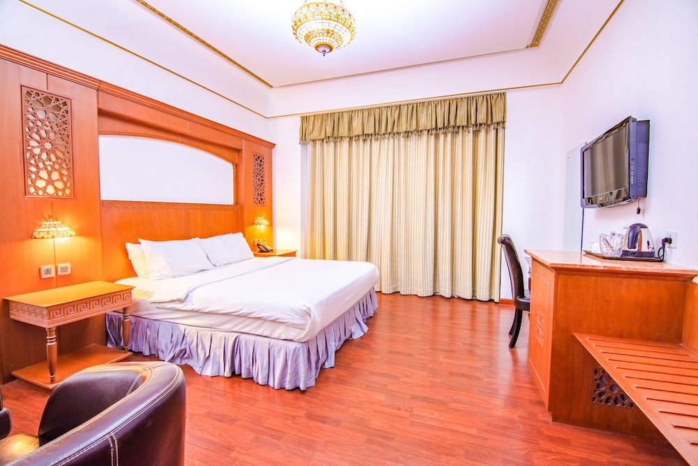Double Room, 1 Queen Bed, City View - Photo 2