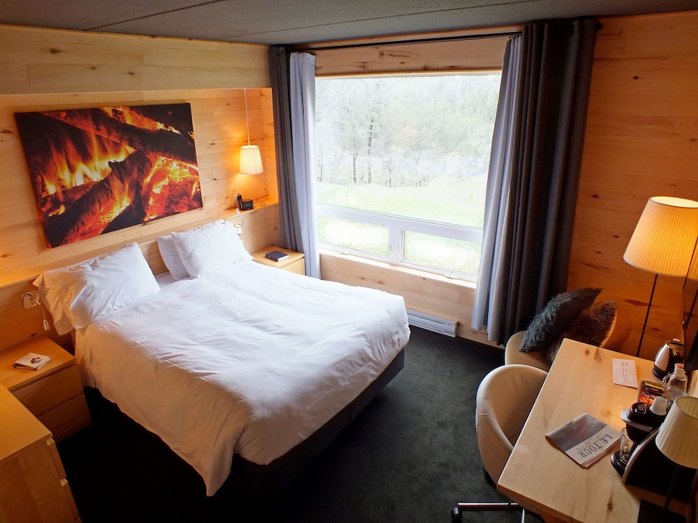 Room, Accessible photo 1