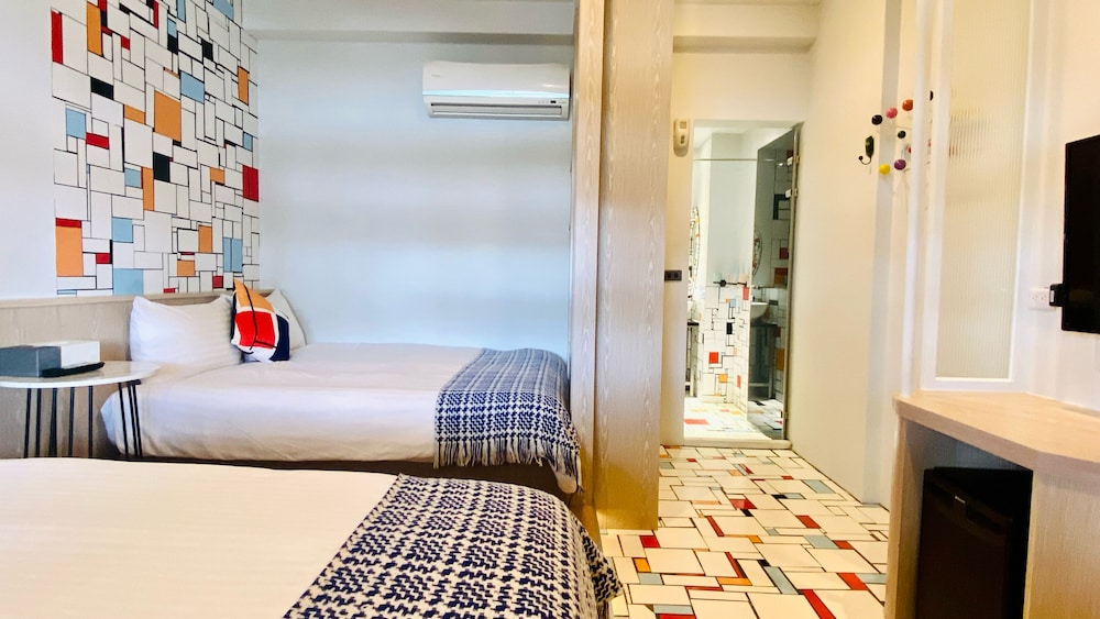 Superior Quadruple Room, First Floor photo 3
