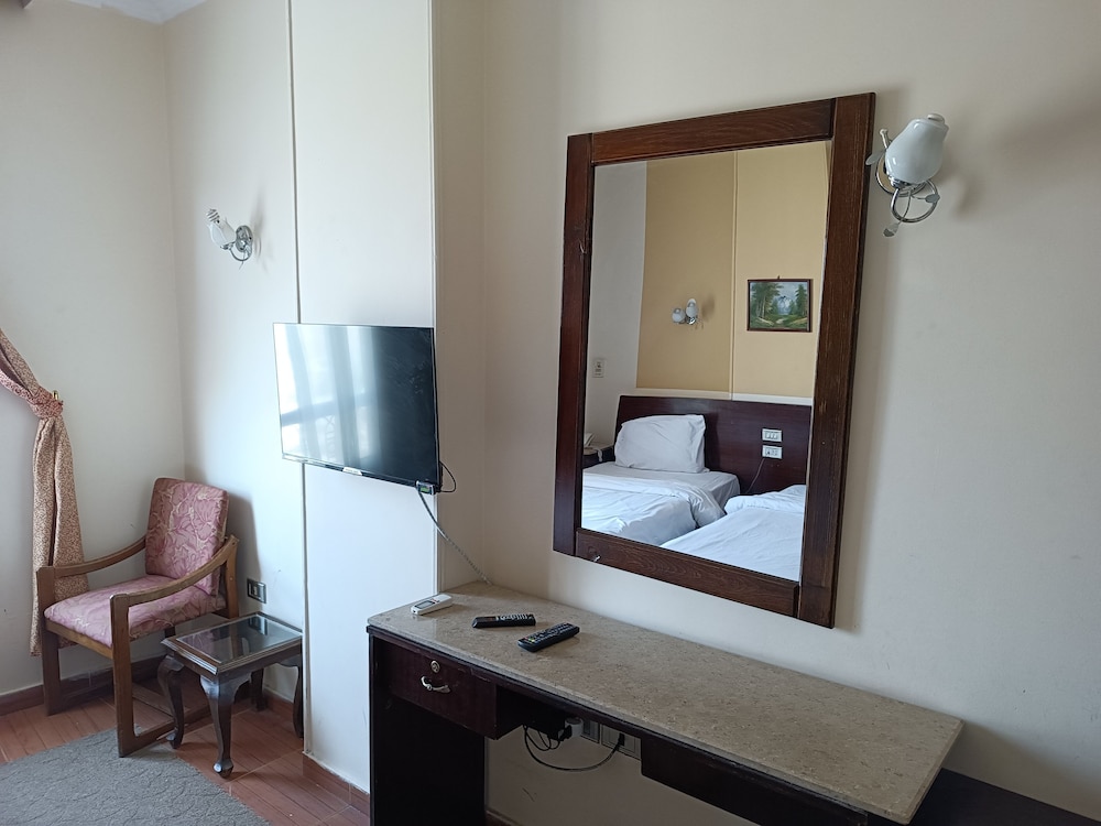 Twin Room, River View - Photo 3