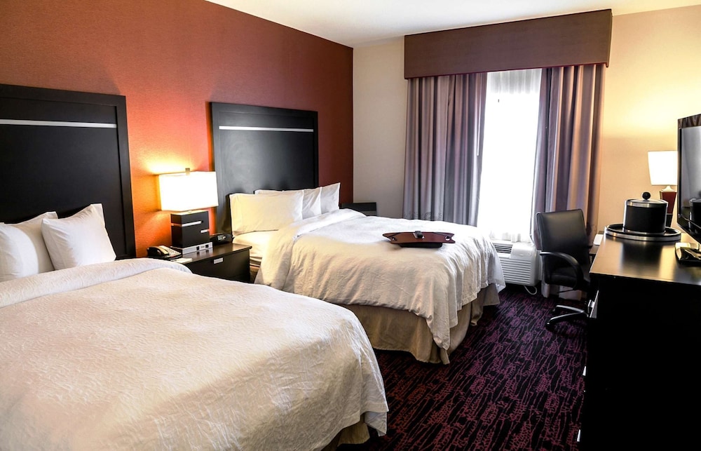 Room, 2 Queen Beds, Accessible, Non Smoking - Photo 1