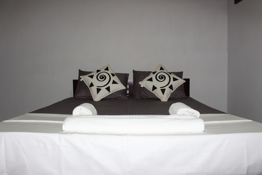 Luxury Double Room, 1 Queen Bed, Balcony, Mountain View photo 3