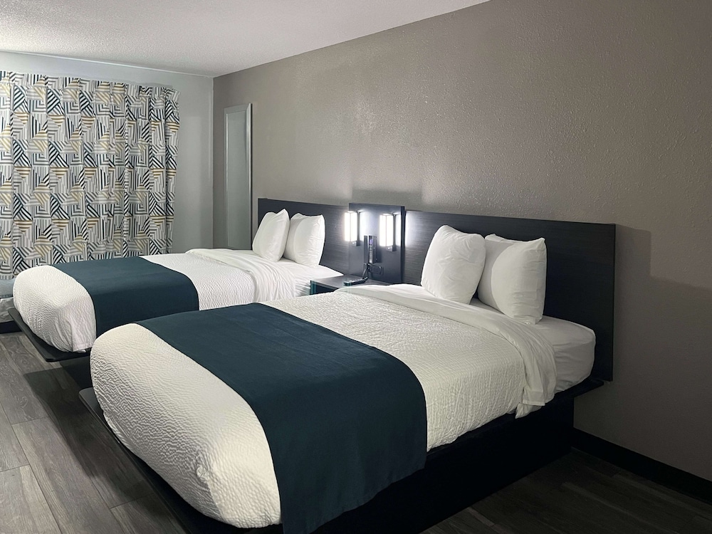 Standard Room, 2 Double Beds, Non Smoking, Kitchenette photo 1