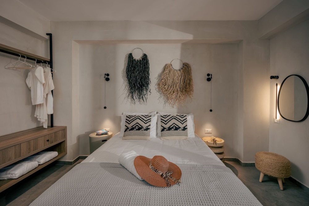 Junior Studio Suite, 1 Queen Bed