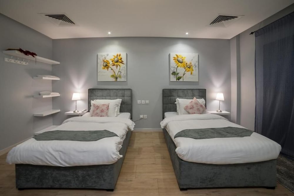 Deluxe Suite photo 1