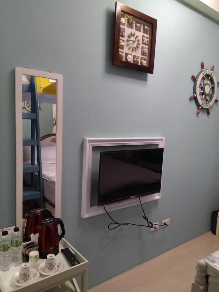 Quadruple Room, Shared Bathroom (Mediterranean) photo 1
