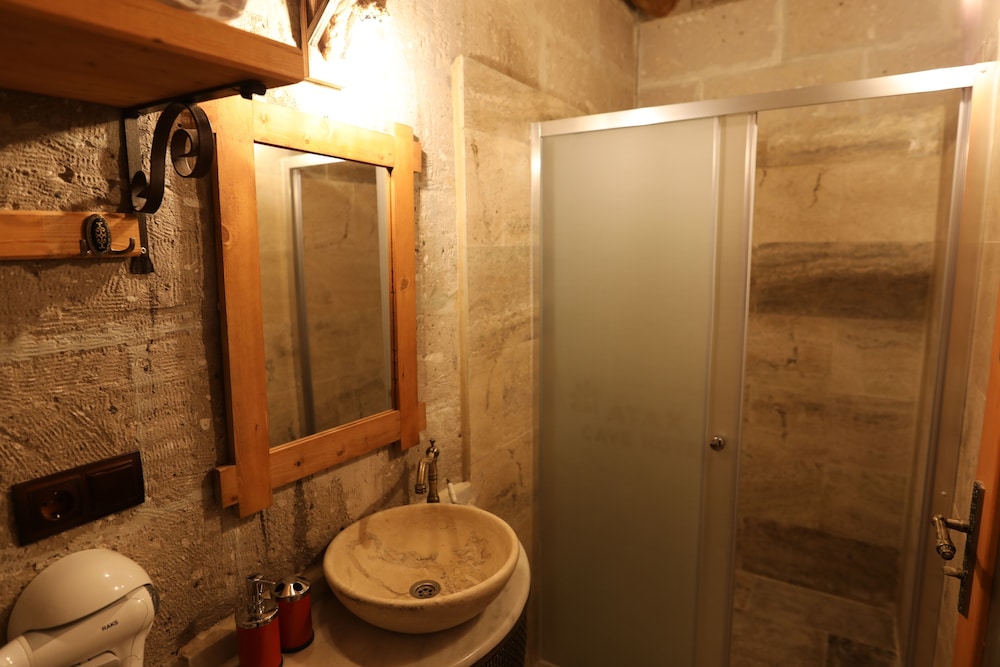 Standard Twin Room photo 2