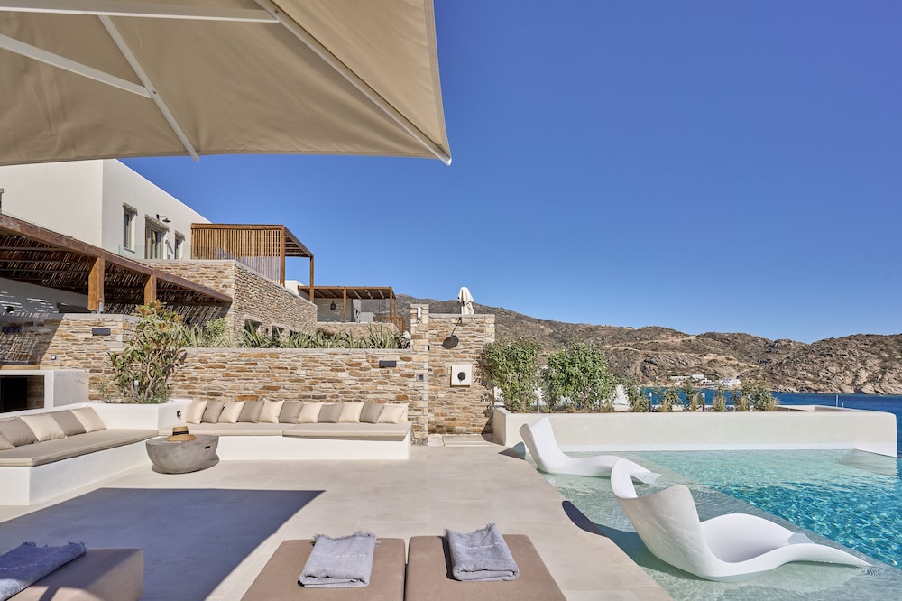 Grand Suite, 3 Bedrooms, Private Pool - Photo 12
