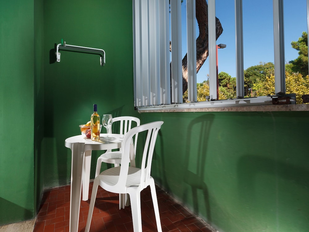 Classic Triple Room, Balcony - Photo 6