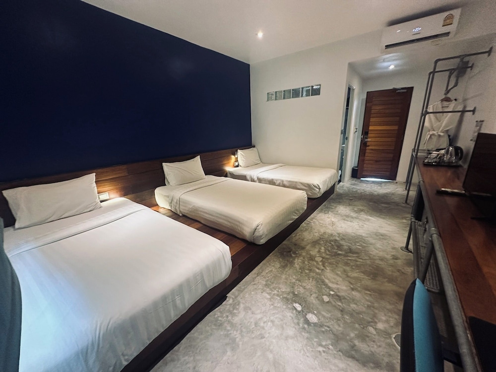 Standard Triple Room - Photo 1