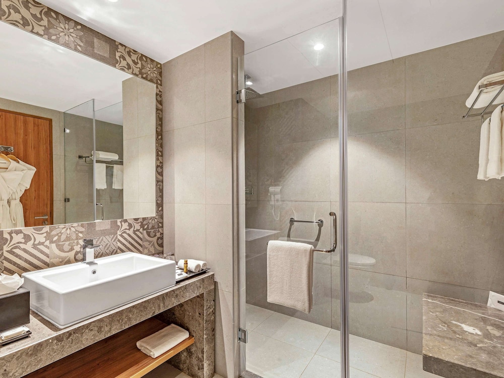 Superior Twin Room with 24 Hrs Check-in & Check-out - Photo 8