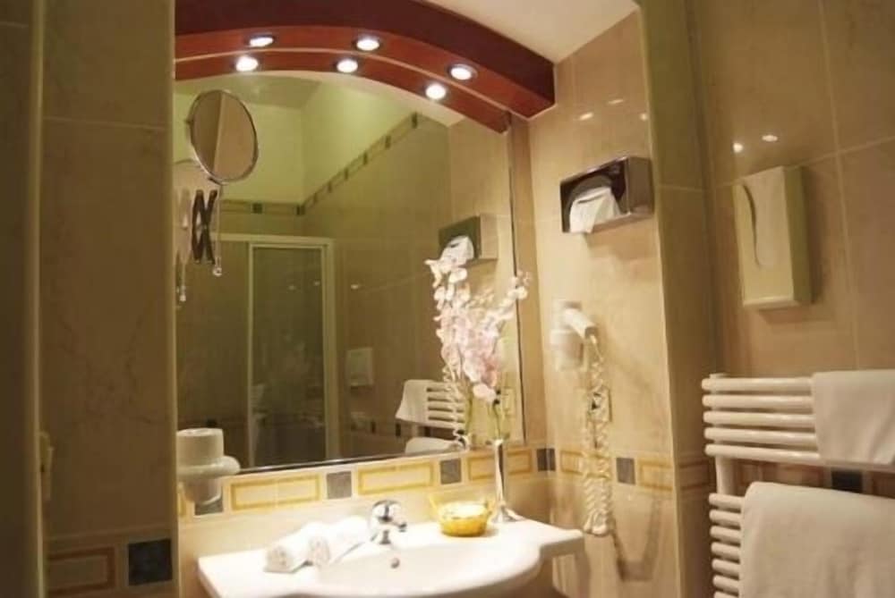 Double or Twin Room photo 2