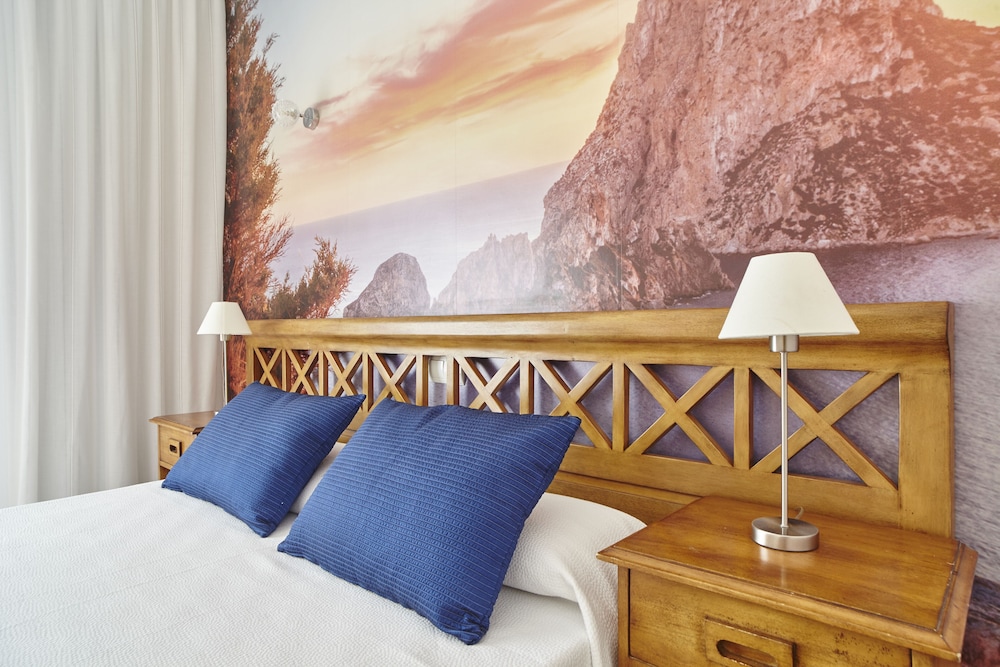 Superior Double or Twin Room, Tower photo 2