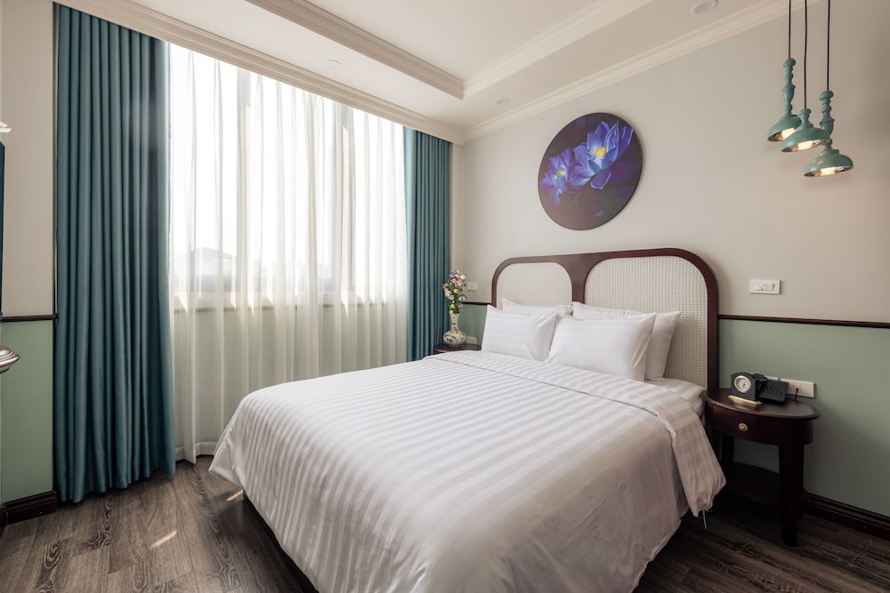 Executive Double or Twin Room, City View
