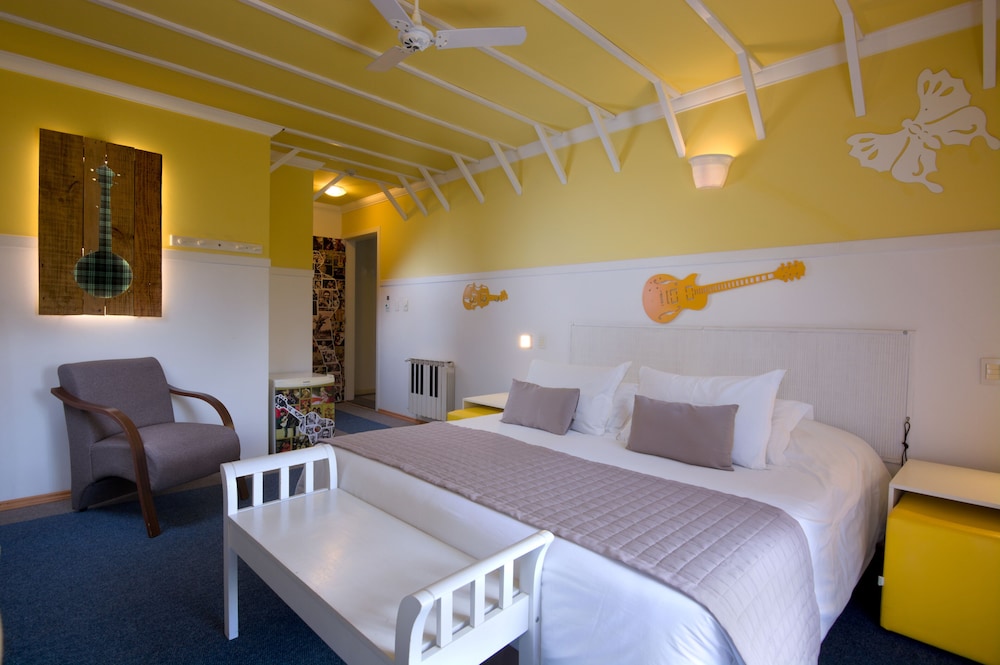 Double Room, Bathtub