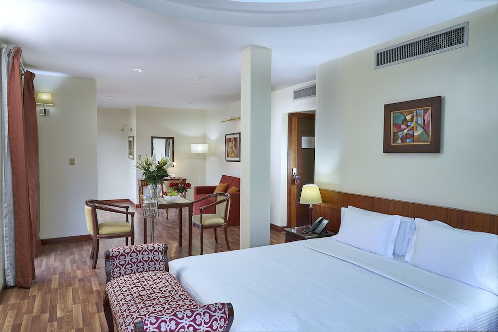 Presidential Suite photo 1