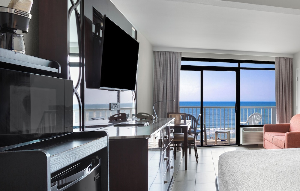 Standard Room, 1 King Bed, Oceanfront - Photo 4