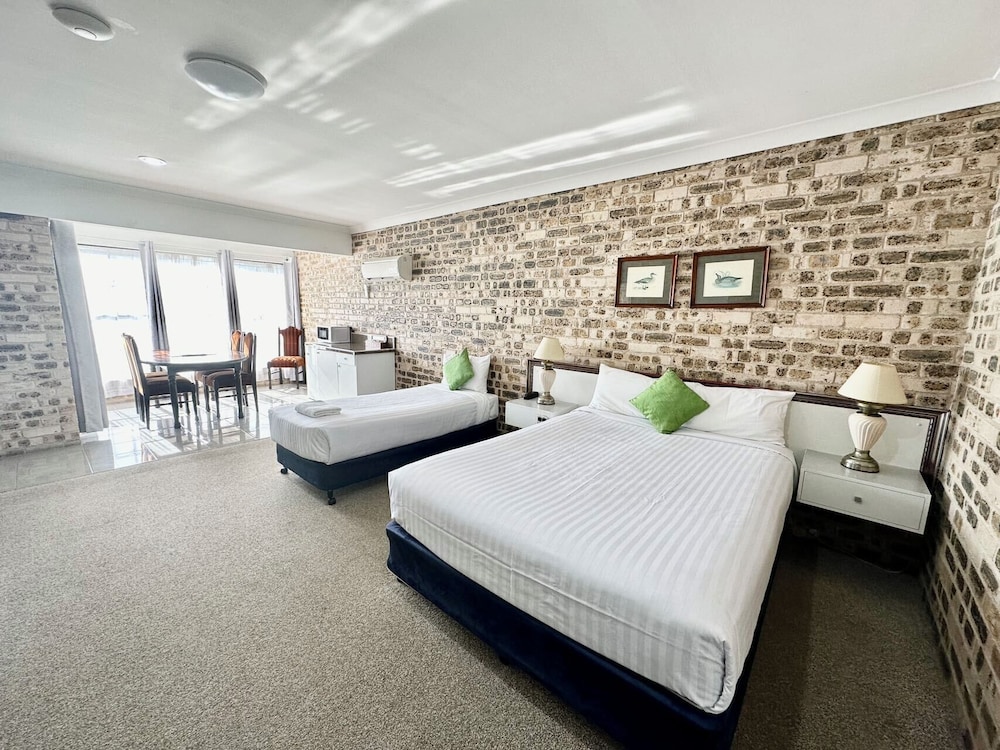 Standard 2 Bedroom Family Room