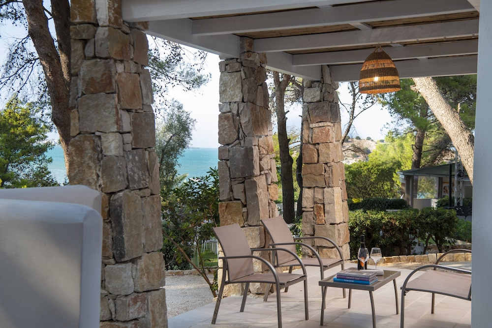 Junior Room, 1 Bedroom, Garden View, Beachside