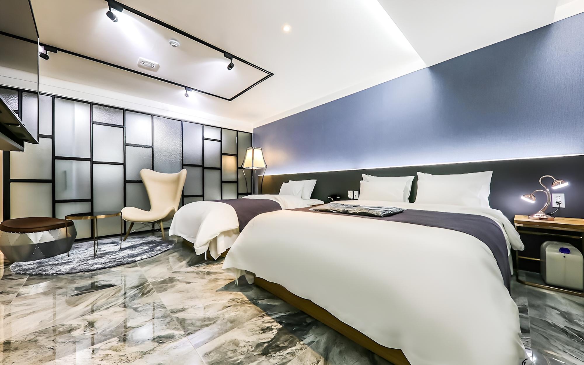 Room (Deluxe (Additional charge for exceedi) - Photo 4