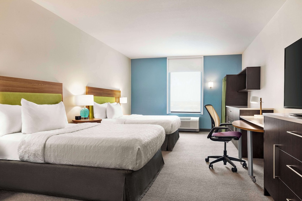 Suite, 2 Queen Beds, Non Smoking