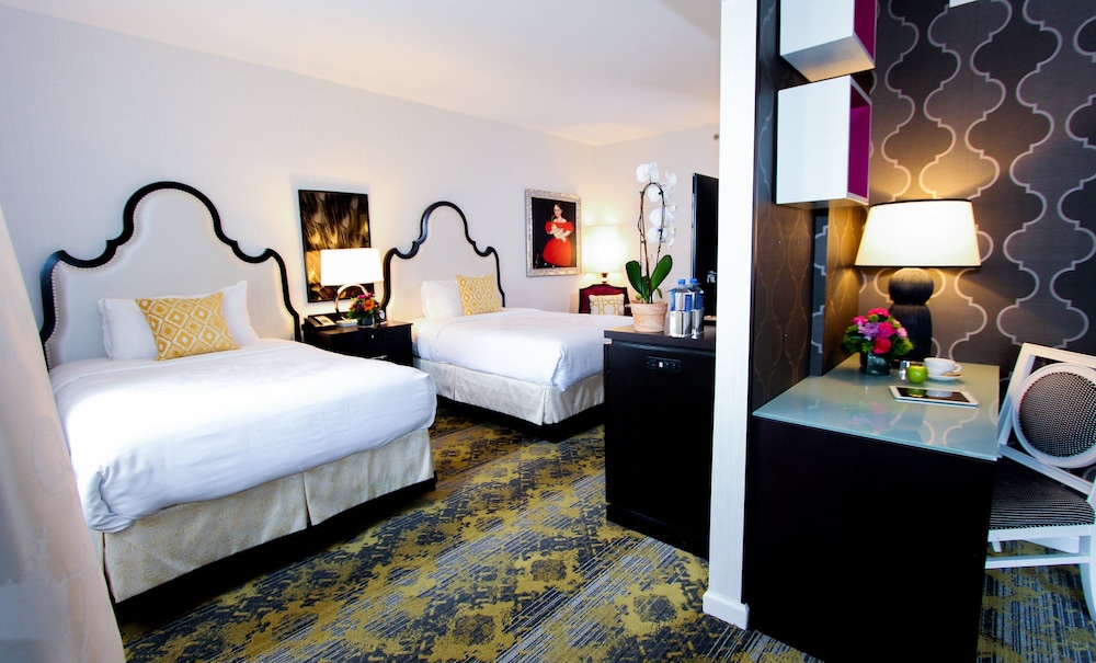 Standard Room, 2 Double Beds