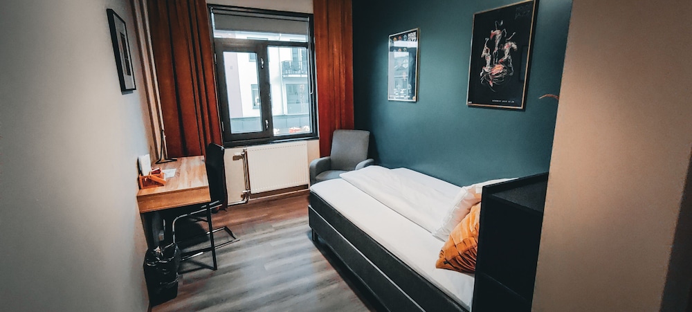 Economy Single Room