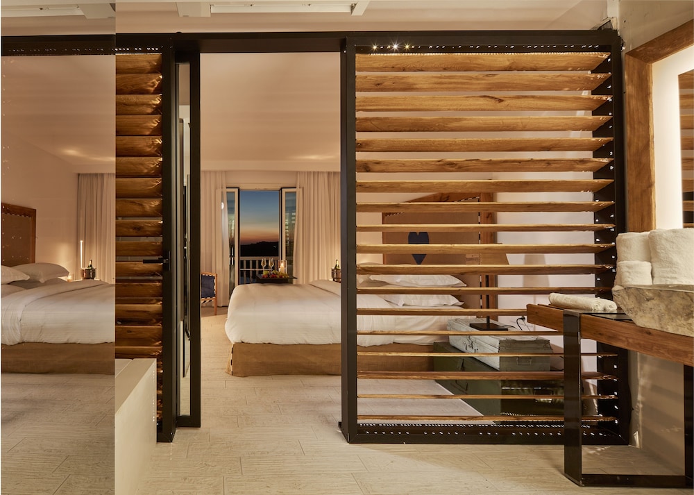 Premium Room - Photo 6