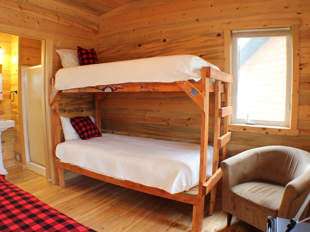 Classic Cabin, Multiple Beds, Mountainside photo 2