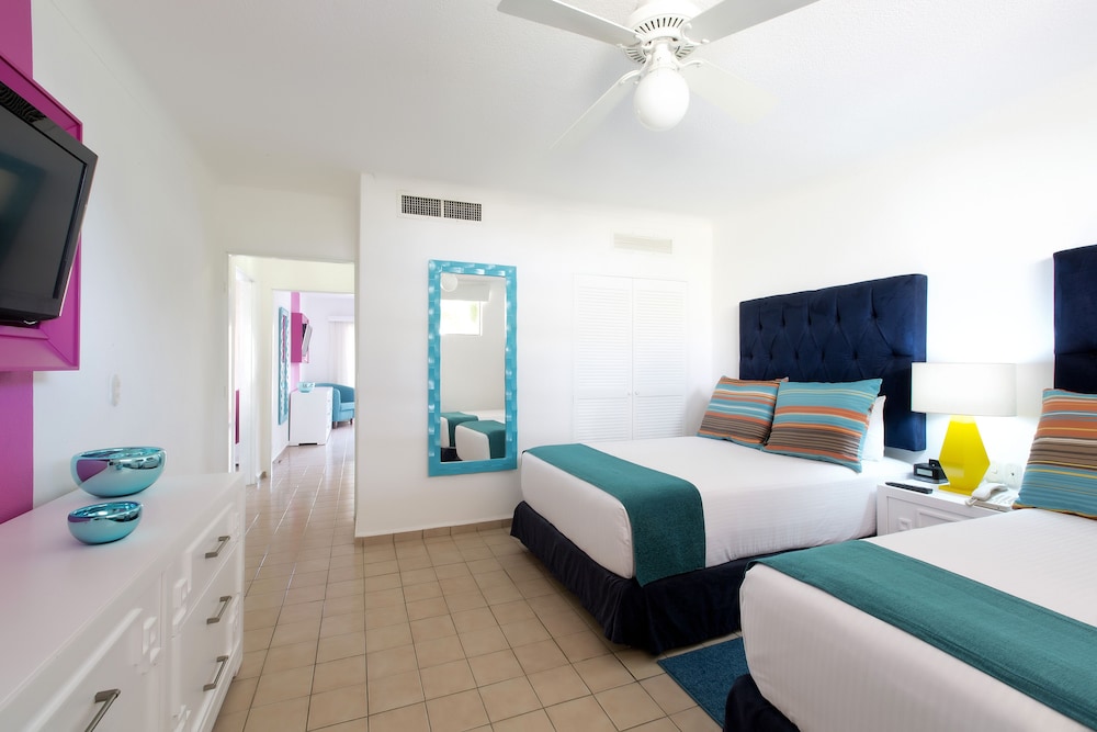 Superior Two Bedroom Suite photo 2