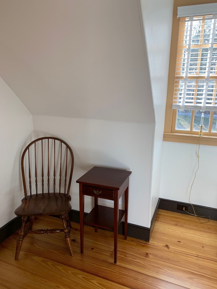 Loft, 1 Double Bed, Private Bathroom (Tan Room) photo 2