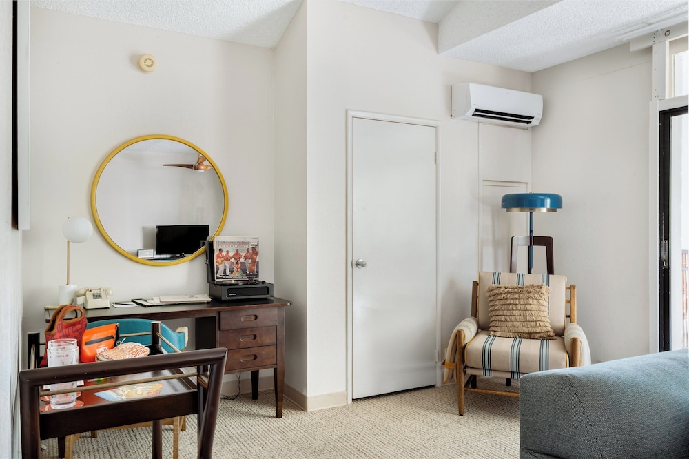 Suite, 1 Bedroom (Bungalow) - Photo 7