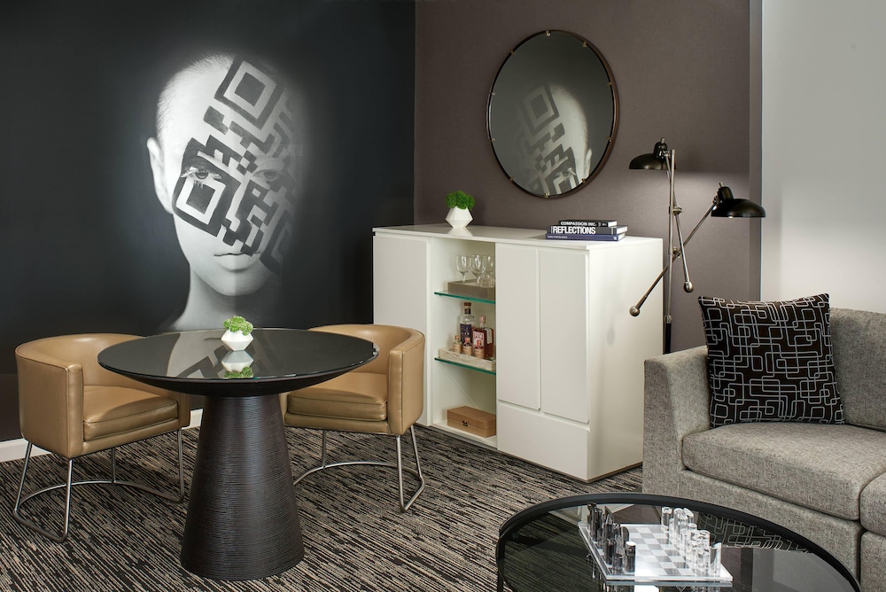 Suite, 1 King Bed (King) - Photo 3